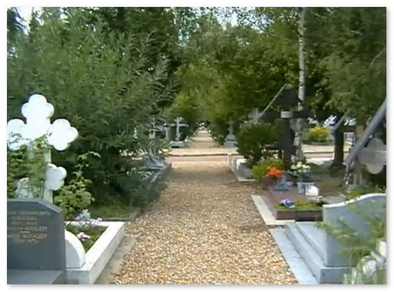 Русское кладбище в Париже сегодня